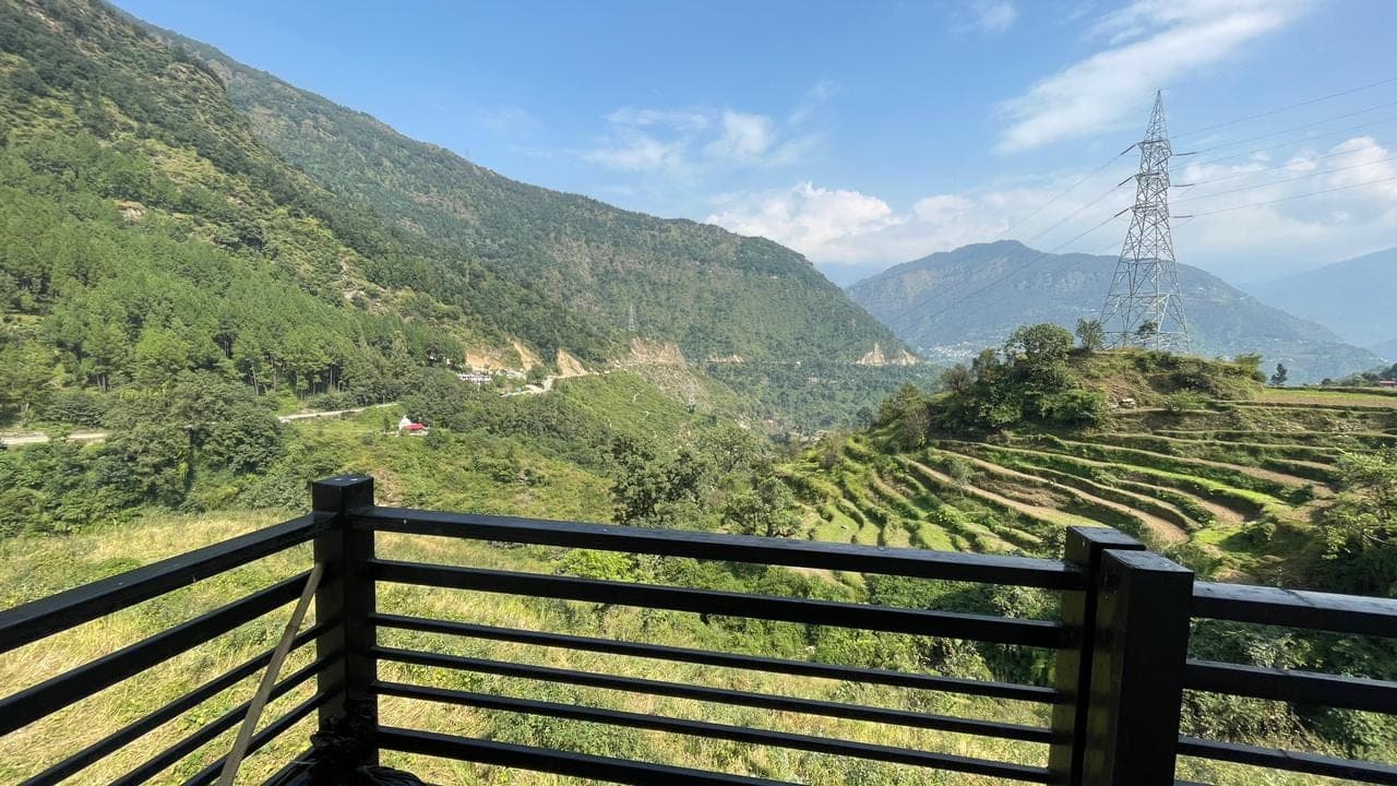 Path towards the Kedarnath route