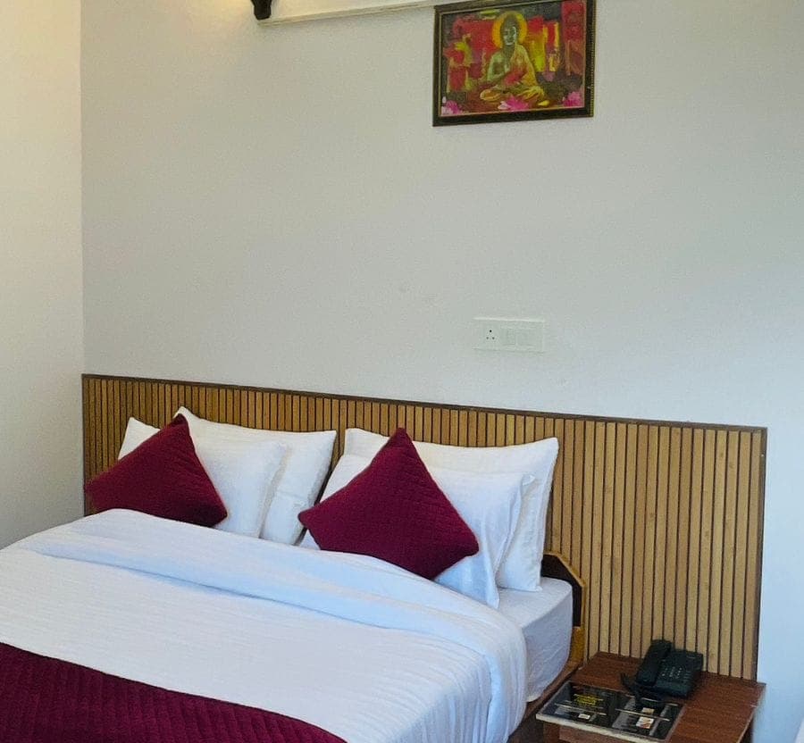 Shree Kedarlingam Mountain View Standard Room